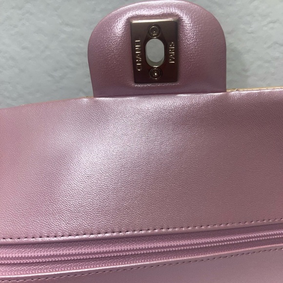 Chanel Double Flap P24 Season - Picture 10 of 13